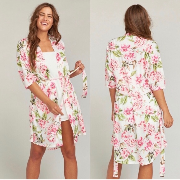 Show Me Your Mumu BRIE ROBE ~ GARDEN OF BLOOMS - Picture 2 of 7